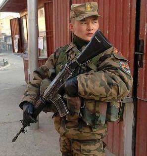 神秘的蒙古国军队陆军几乎全都在南部与俄罗斯的边境不设防