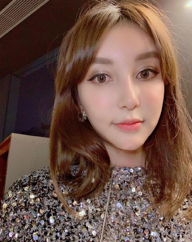 李雨桐发文撇清和胜利关系忘记切号自己给自己留言我妈发的