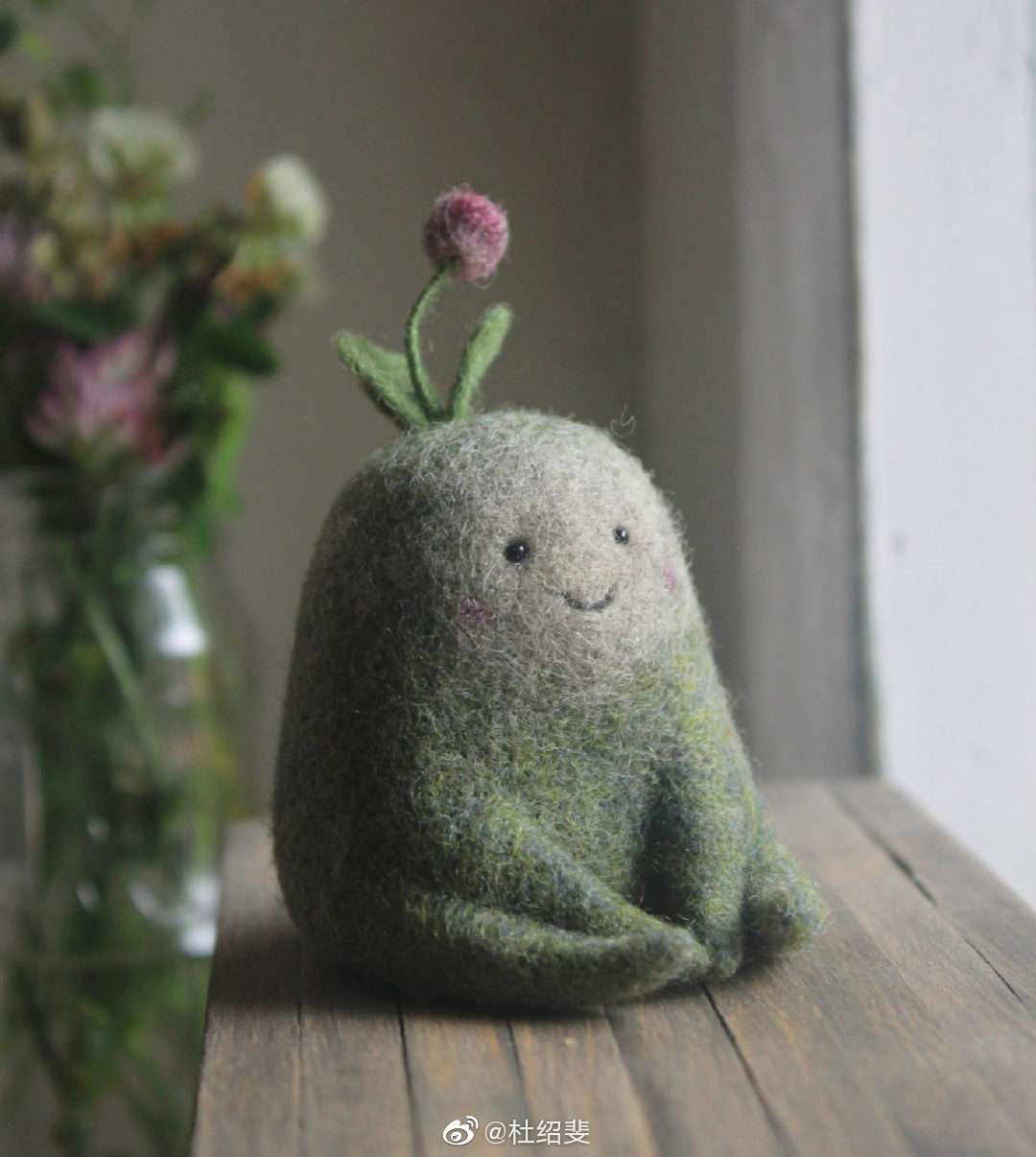 莫斯科艺术家nastasya shuljak使用羊毛毡做成的小动物雕塑