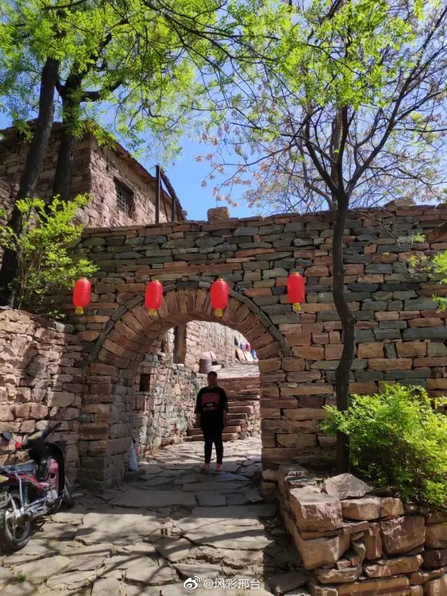 中国历史文化名村英谈村,位于太行山东麓深山腹地,距邢台市70公里