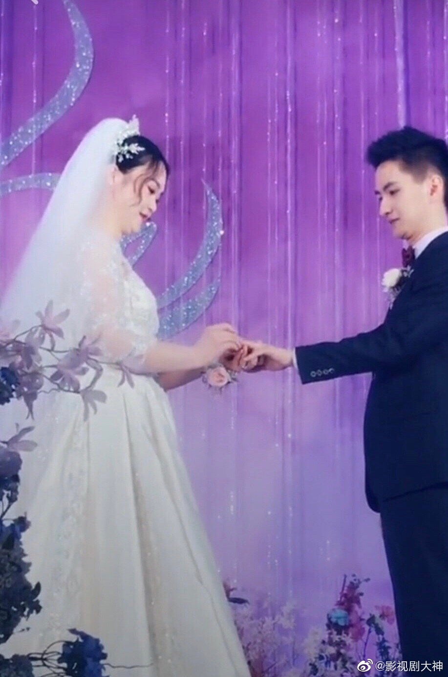 曾在快乐星球中饰演丁凯乐的李瑞今天结婚啦祝福时间过得好快