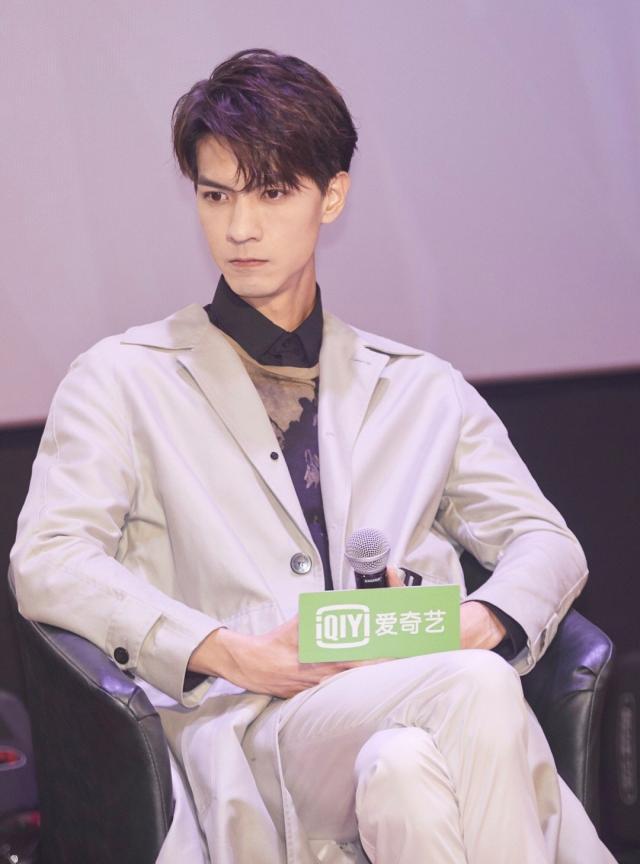 《我的莫格利男孩》任言恺,35岁奶爸演高中生无违和感,神仙颜值