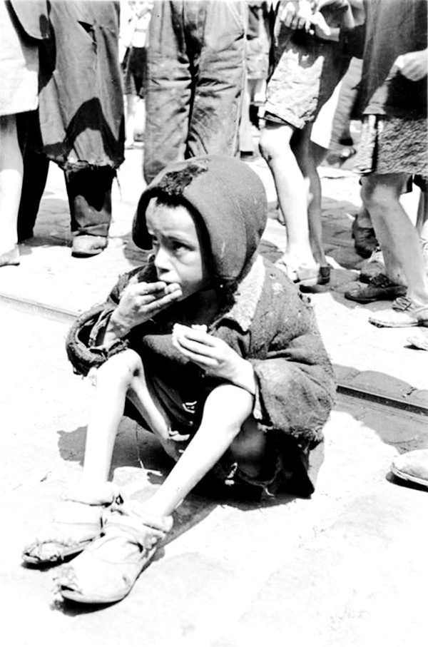 46万犹太人在华沙的悲惨生活 两个月内30万人被毒气处决