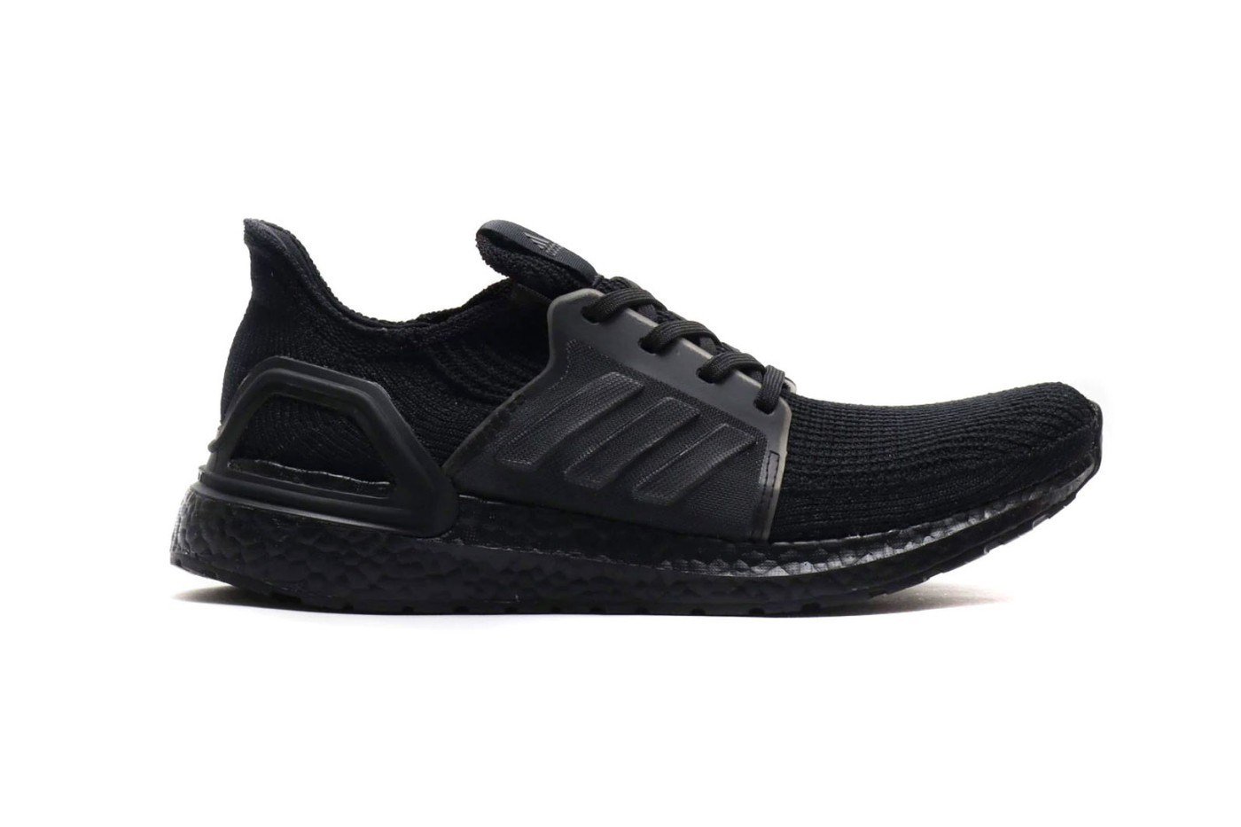 adidas ultraboost 19 黑魂