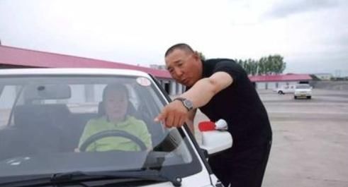 2019年驾校新规:这5种人不适开车,凡是占一项