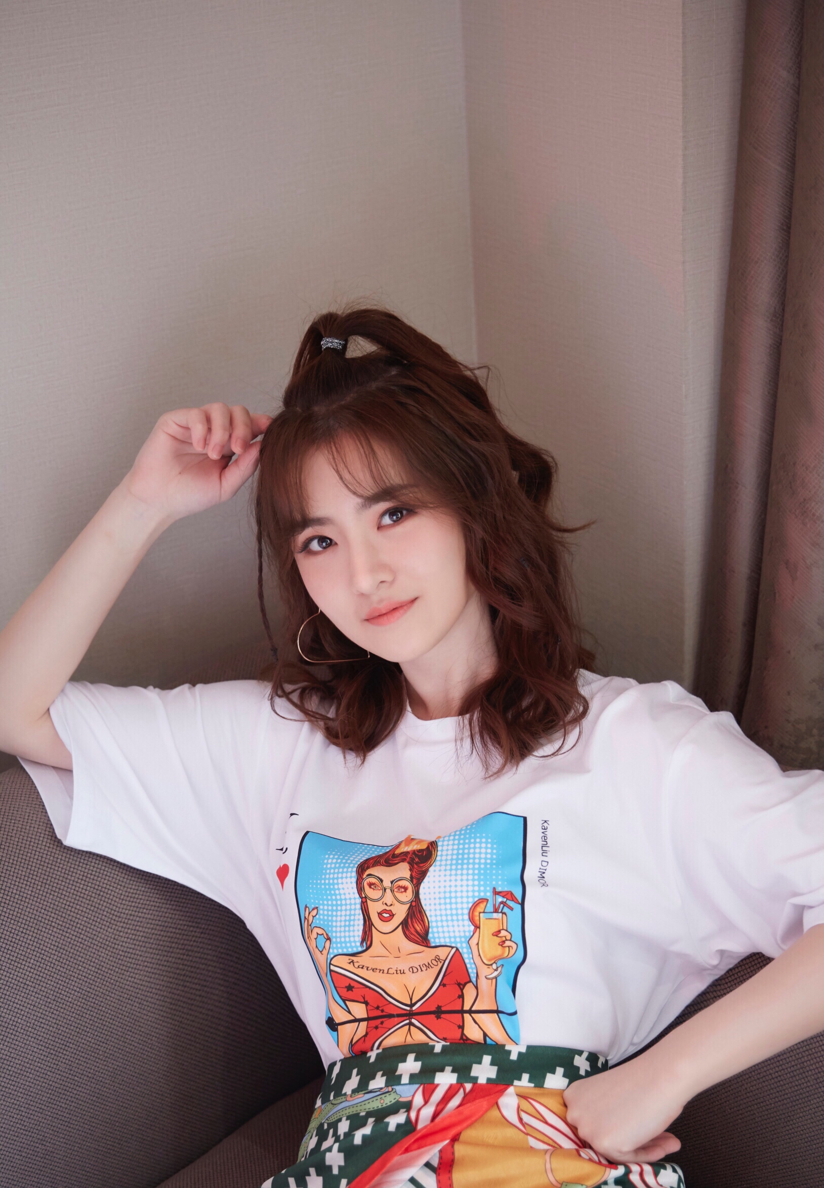 由梦秦饰演女主的《碧血丹砂》今日公映,戏中作为仡佬族后代