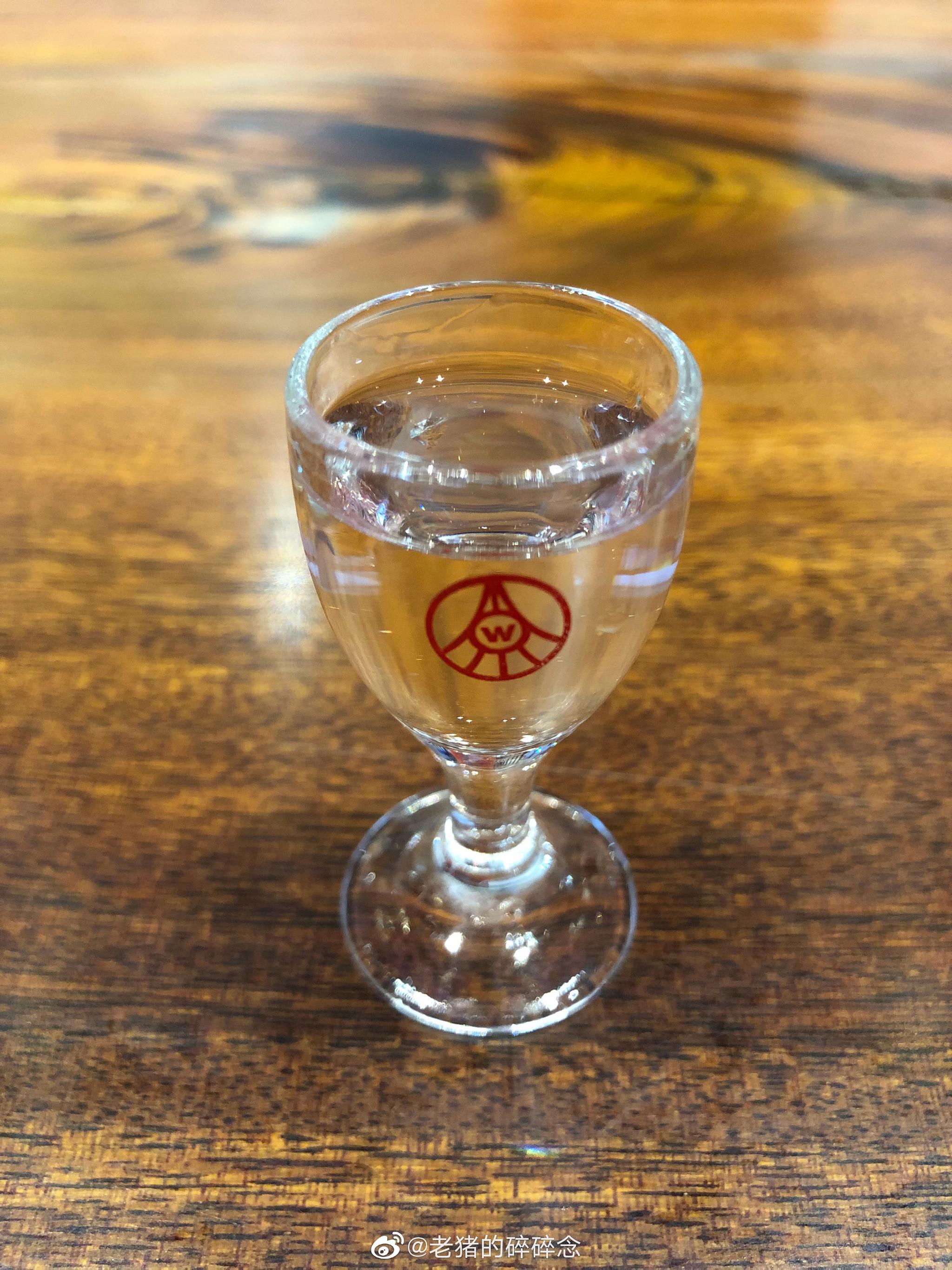 最期待的品尝环节终于来了五粮液集团原浆72度108块一杯