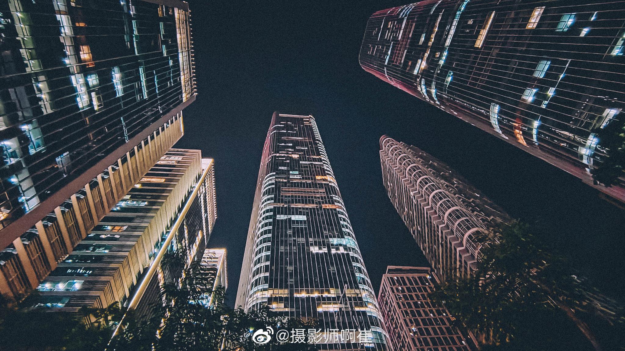 另一个角度看深圳大冲万象天地来自@oppo reno3 pro超广角夜景@手