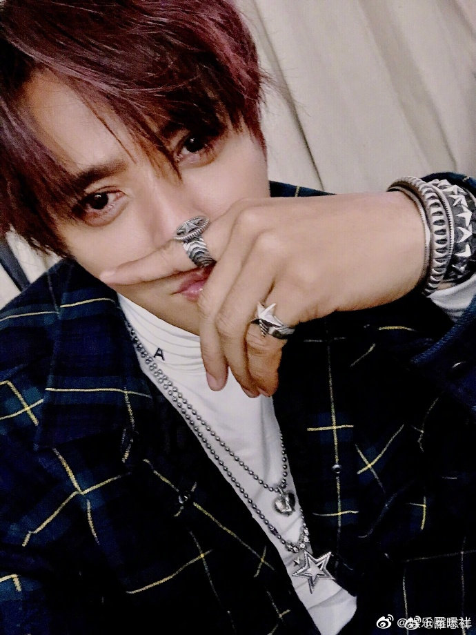 好看的人,怎么拍都好看～来自一个小微单最后的挣扎～ @罗志祥