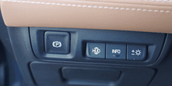 20万不看日系三强，这车外观帅气十足！