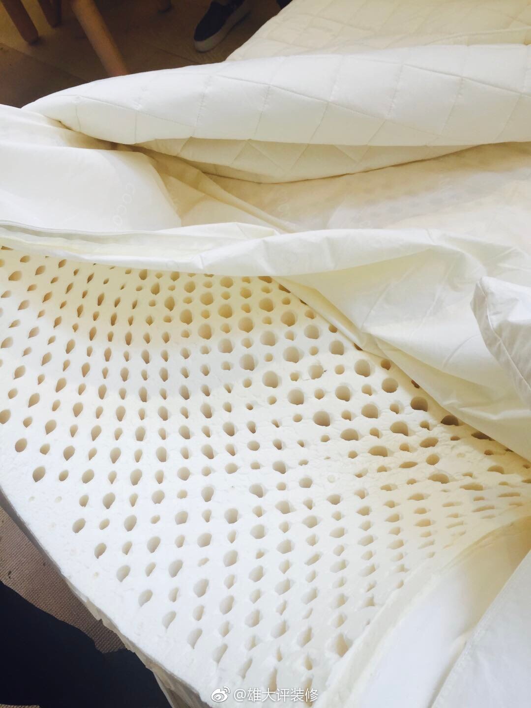 来看一个进口床垫的内部结构,大家能辨认每一层的材质吗?