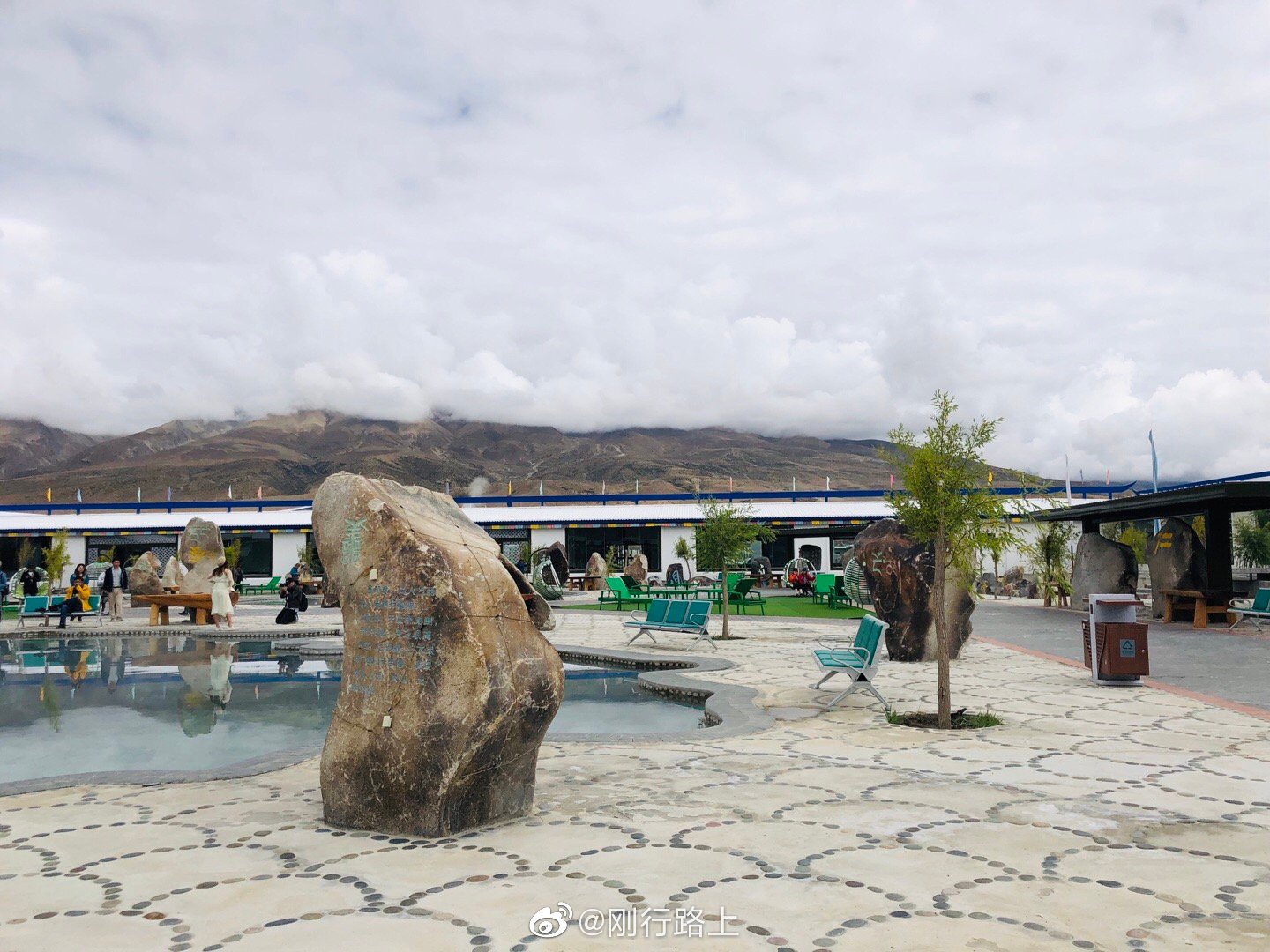 世界第三极的西藏有很多独特的地方,羊八井就是其中之一