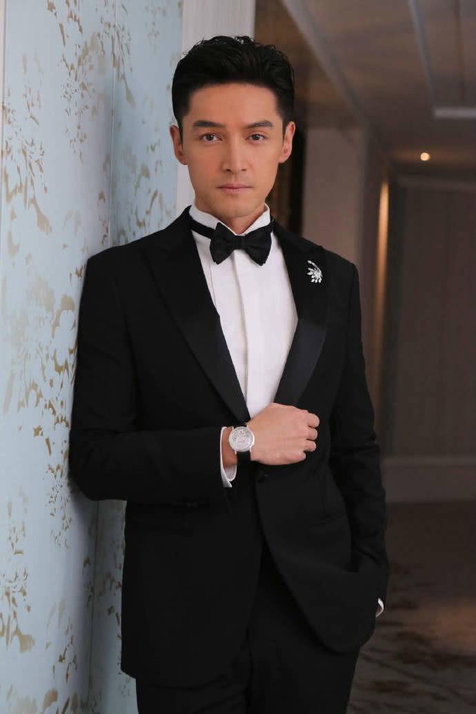 男星正装照谁最帅气胡歌第八王俊凯第二第一是谁