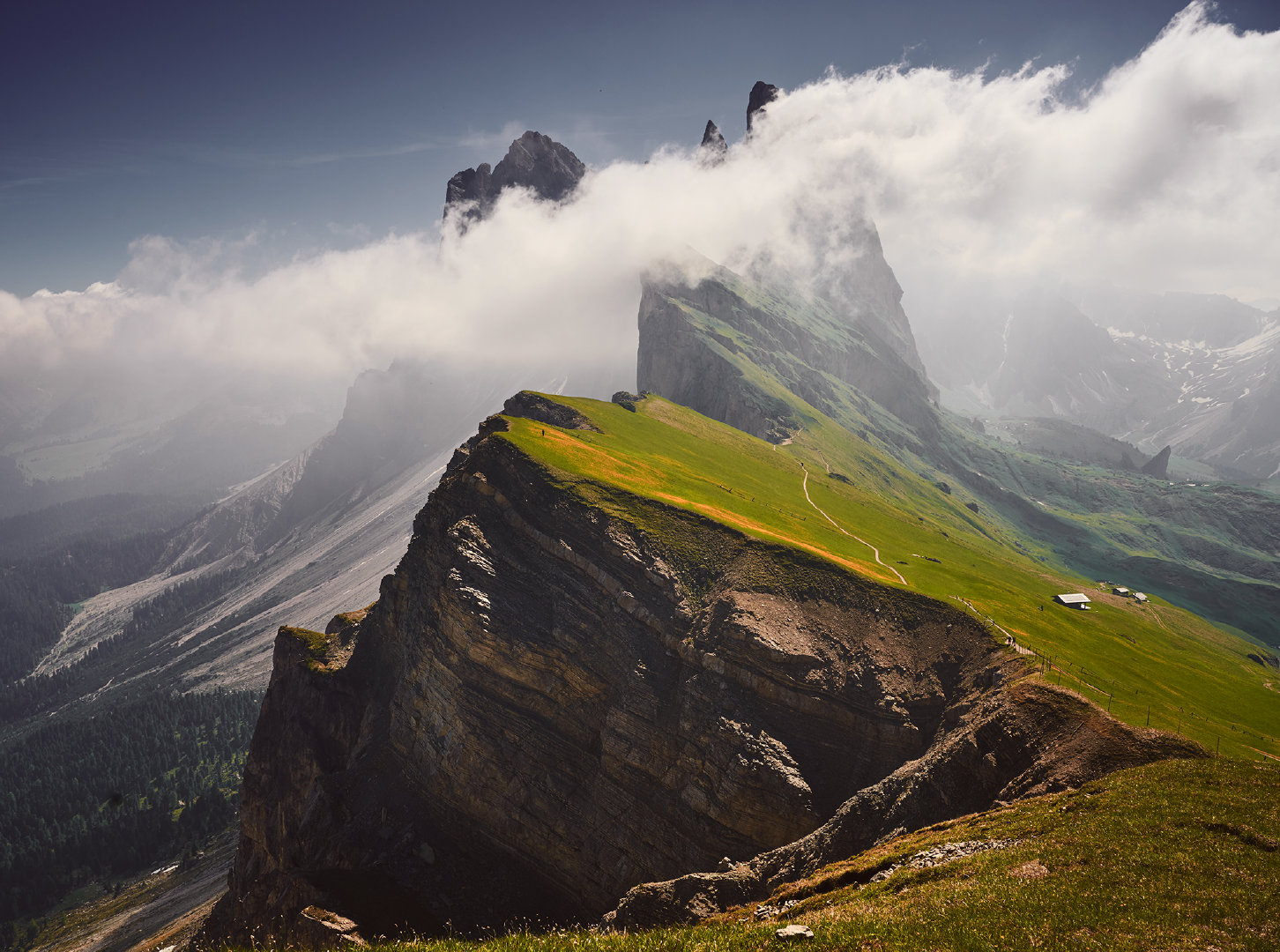 刀背峰,意大利多洛米蒂的地标景观.下次在上面露营,拍个够