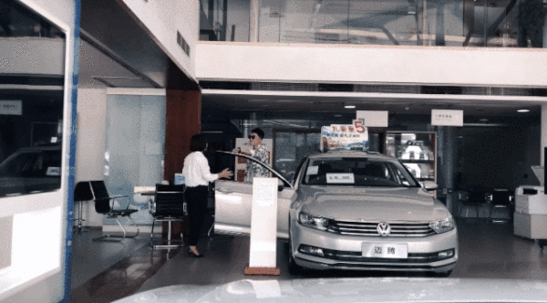 20万不看日系三强，这车外观帅气十足！