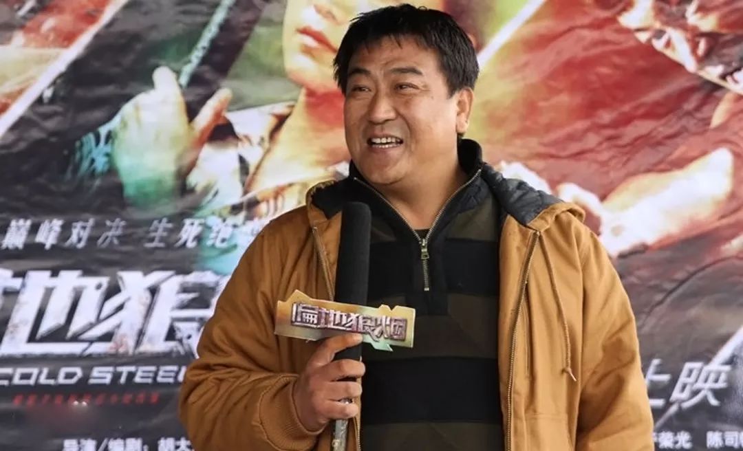 年的大陆僵尸动作片《夜走鬼城》,1990年的抗日谍战片《深宅奇剑》