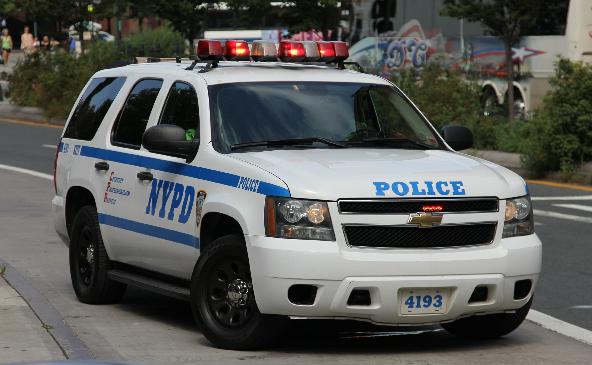 原来美国警车通常是这几种,怪不得抓犯人一抓一个准!