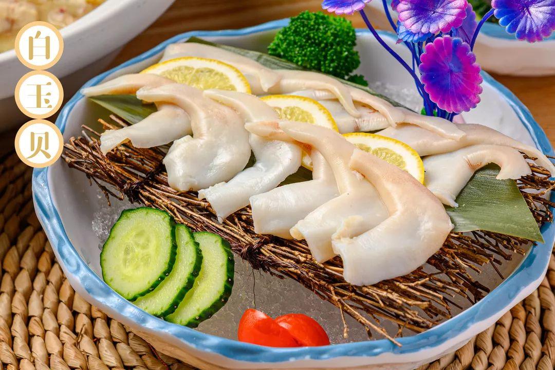 老板特选的白玉贝和象拔蚌,每日新鲜到店.