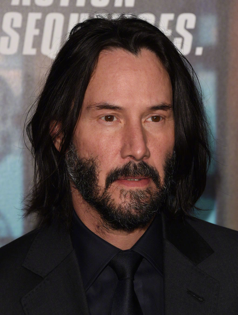 当地时间5月3日在英国伦敦出席疾速追杀3johnwick