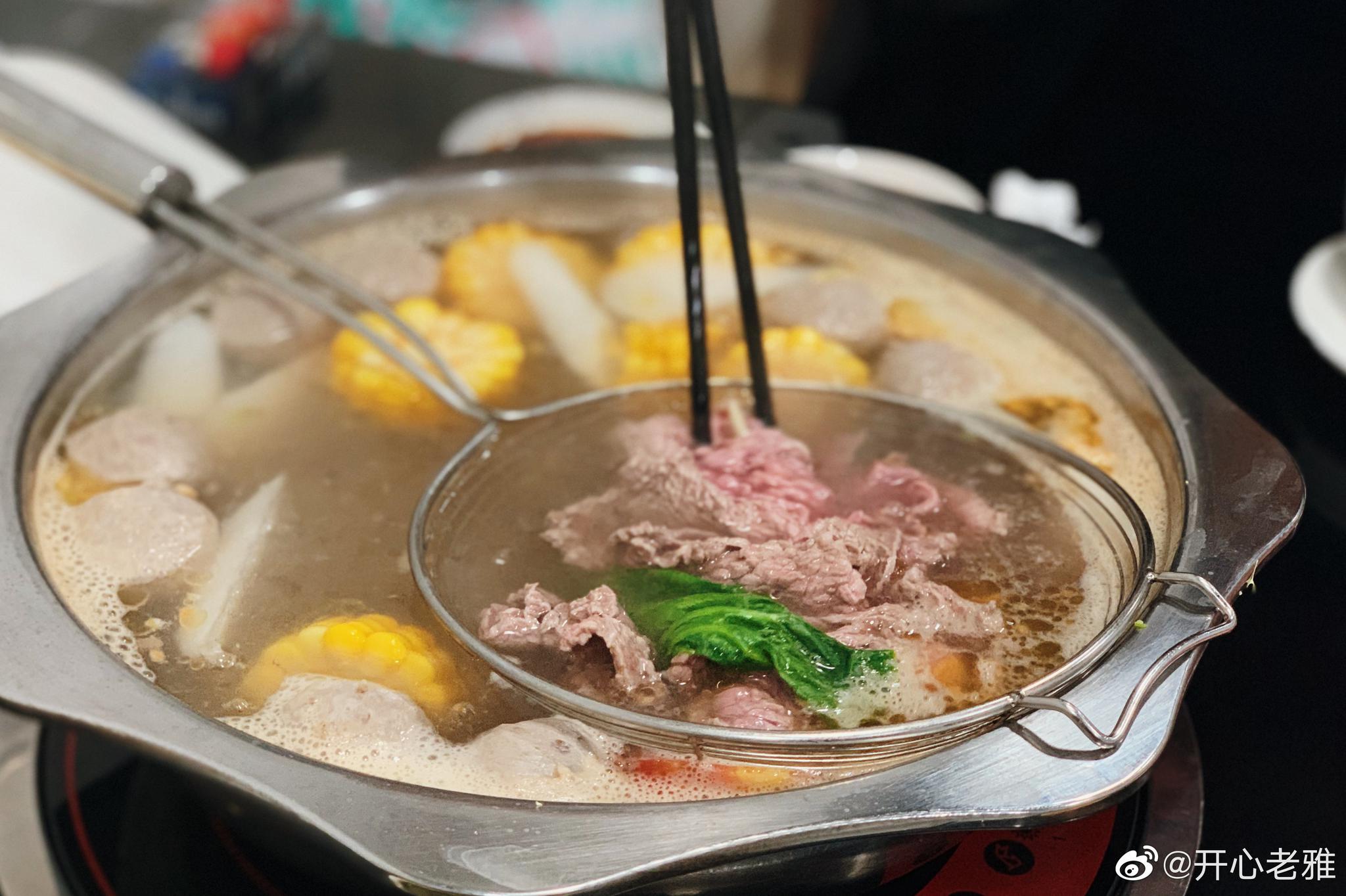 火锅里最爱的就是牛肉火锅了