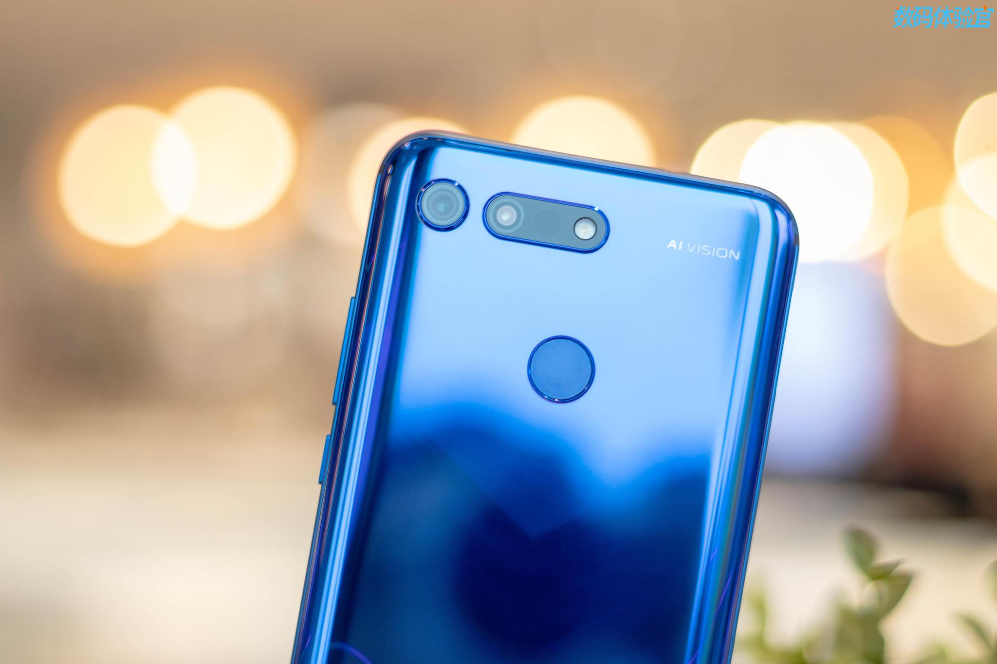 荣耀v20魅海蓝图赏它比荣耀magic2还magic