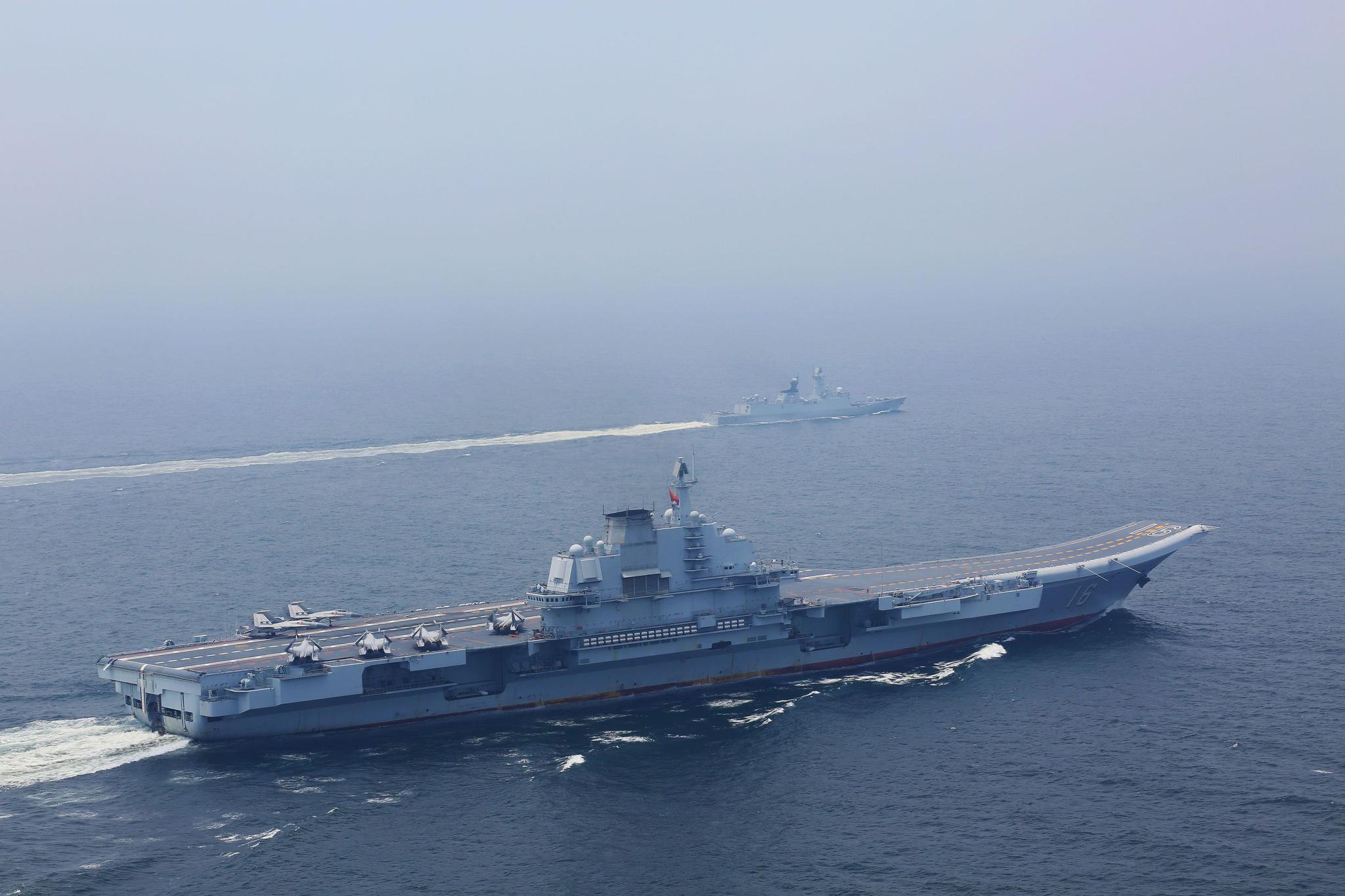 中国建造"海上将军",排水量是辽宁舰5倍,日韩:中国崛起了