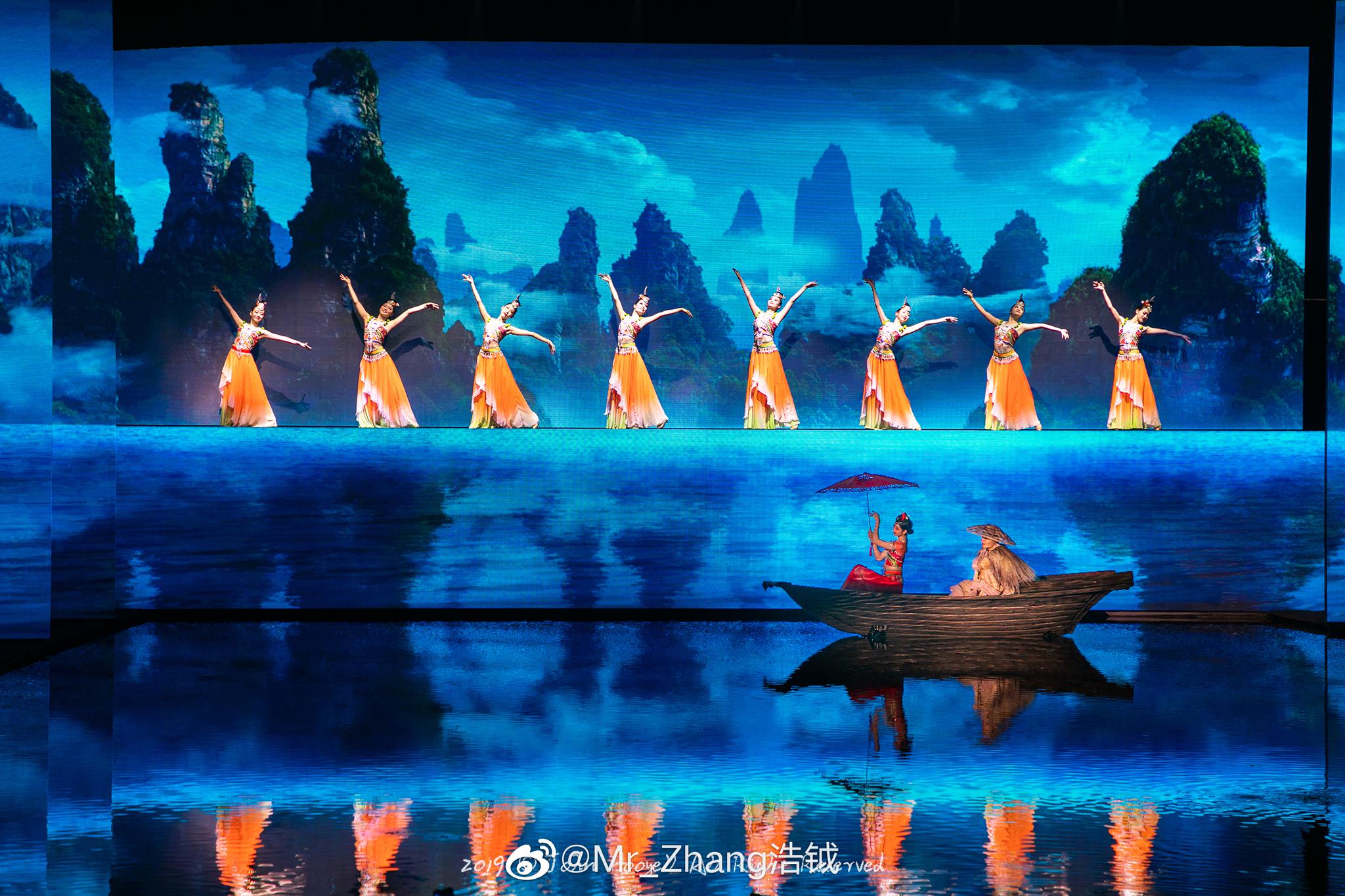 来到张家界千古情当然少不了欣赏大型歌舞张家界千古情