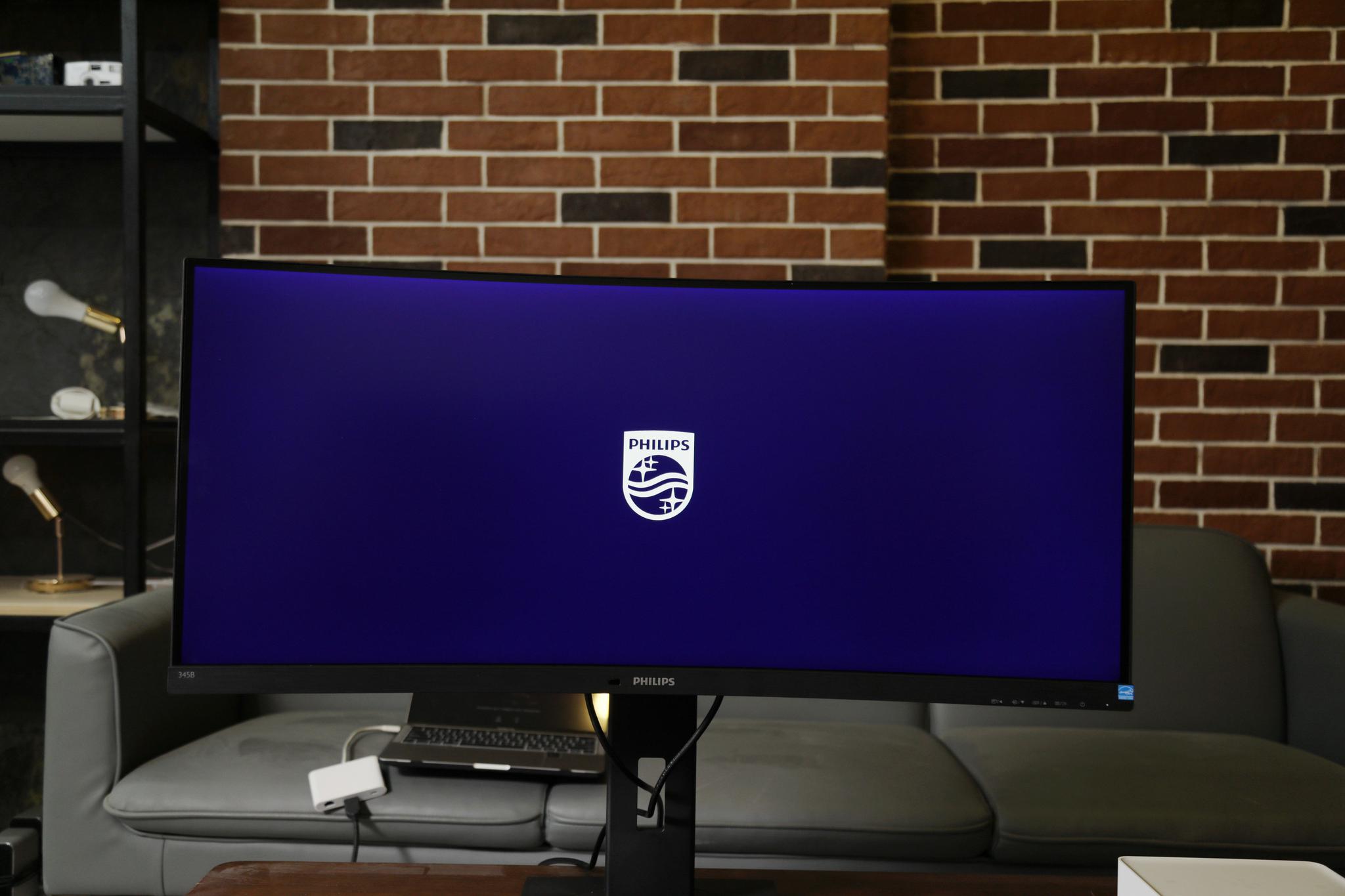 飞利浦345B1CR显示器体验:大屏商务风,美女却喜欢!