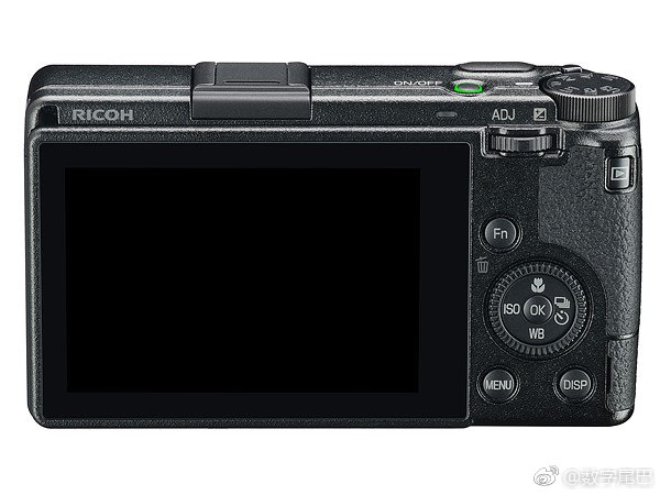 发布新一代口袋机理光 gr3,搭载一块 2400 万像素的 aps-c 画幅传感器