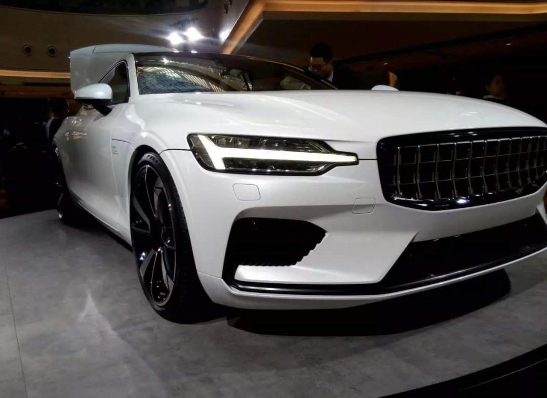 polestar北极星2起售价不到30万可还行