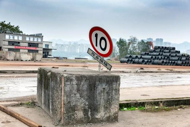 最新分析:石桥铺卖婬地方在哪里 实探真相与防范指南