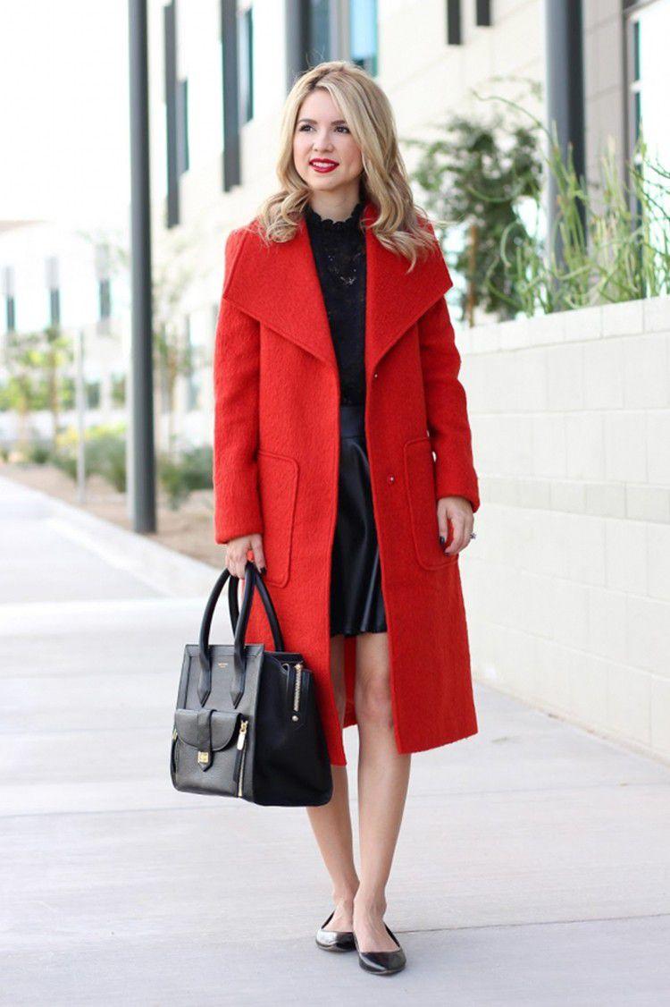 女人穿红色大衣太扎眼?学会3个日常搭配,低调显白衬气色!