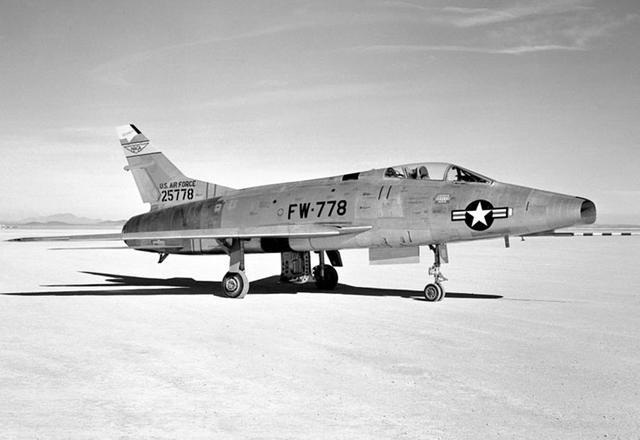 cf105战斗机电传飞控堪比四代机最终却黯淡折翼