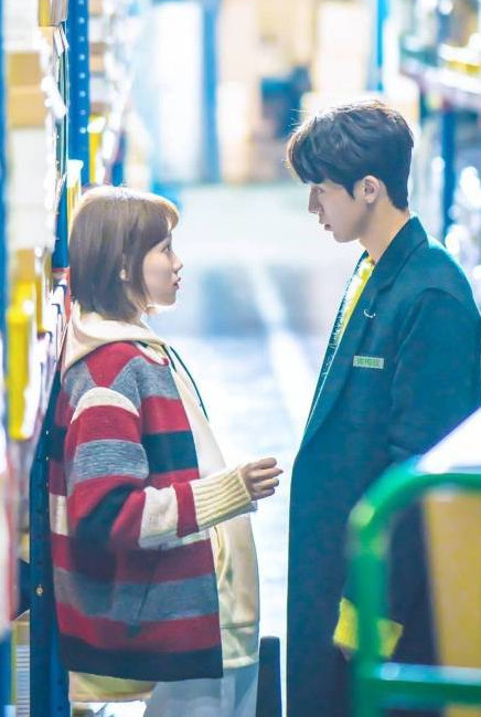 白浅和夜华,景天和雪见,李圣经和南柱赫,李宝娜和尹灿荣,金叹和车恩尚