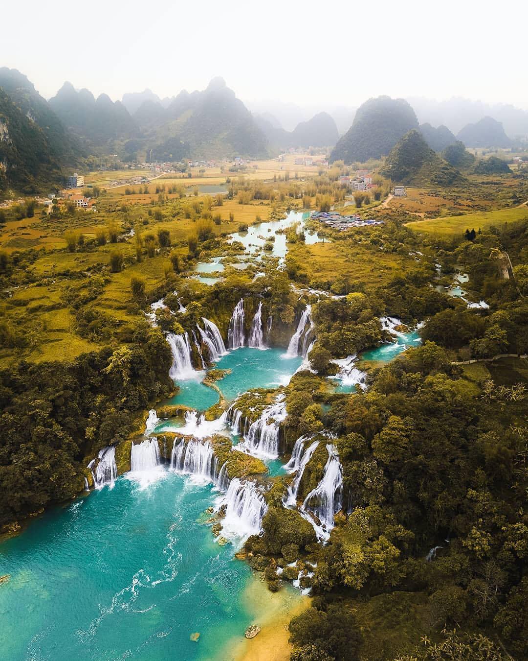 广西瀑布越南交界图片