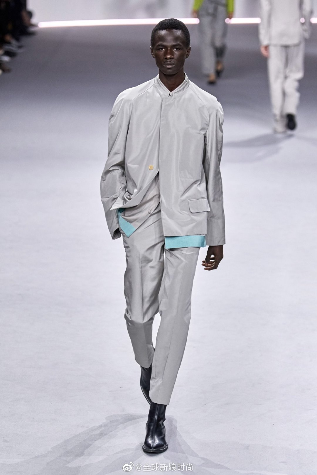 2020春夏 -- haider ackermann