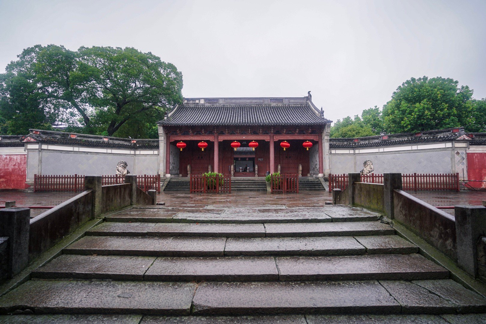 海神庙俗称庙宫,位于海宁市盐官镇东