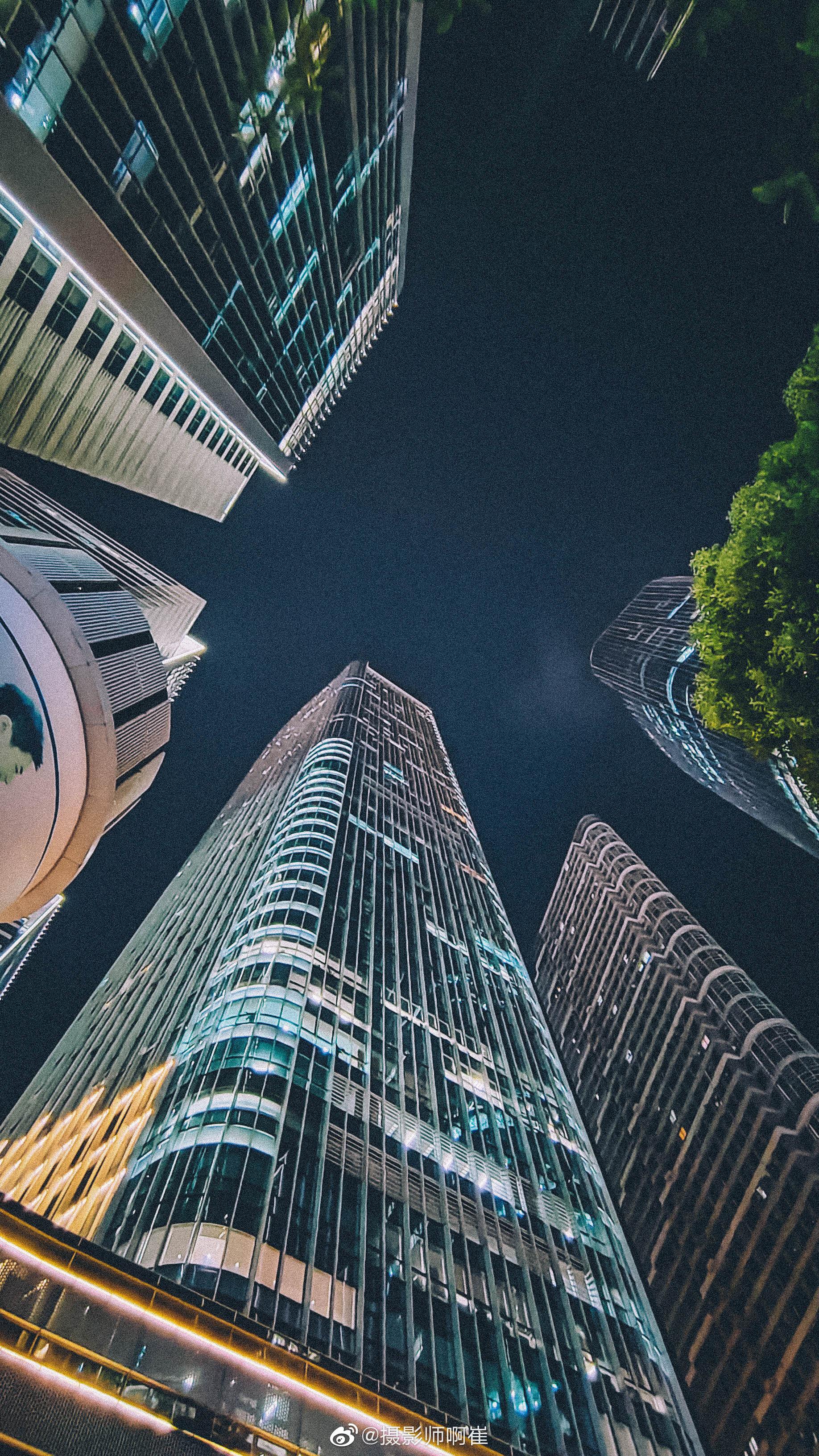 另一个角度看深圳大冲万象天地来自@oppo reno3 pro超广角夜景@手