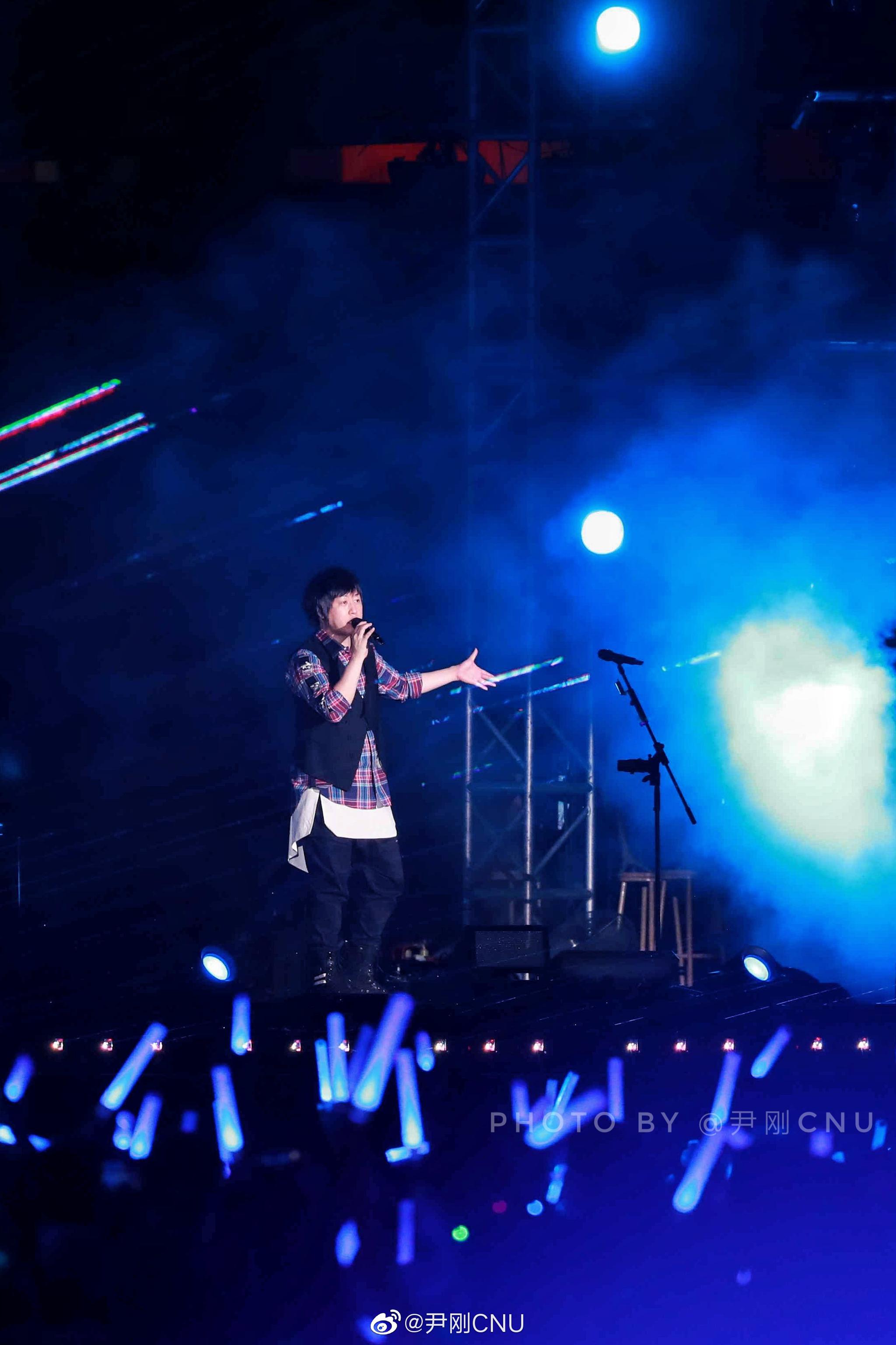 蓝|blue,北京鸟巢3@五月天mayday粉丝团 @阿信