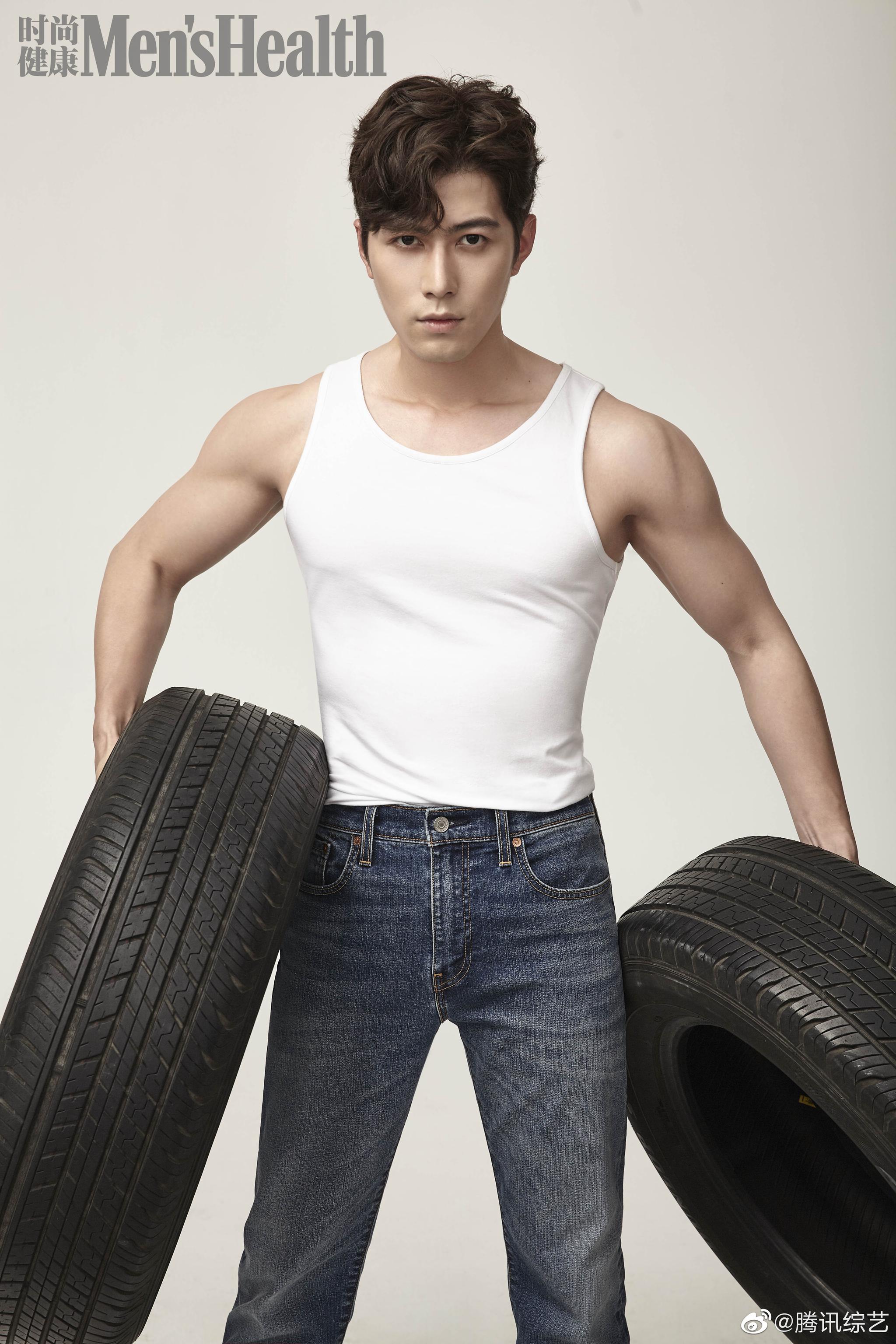 陈学冬 肌肉线条力量感十足,在破坏与重塑中释放荷尔蒙.大片中