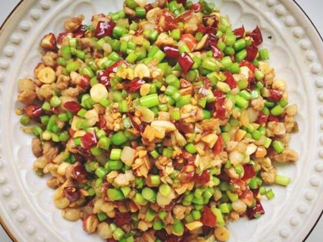 千刀肉是古城徐州一道特色美味,制作简单