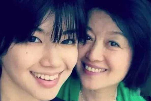 赵欣瑜为什么叫赵姨娘 京城名媛手撕周迅新签艺人李曼瑄