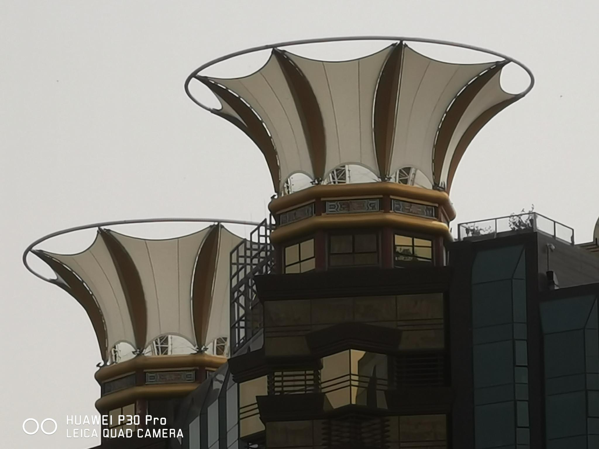 加入潜望式长焦镜头后,华为 p30 pro 五倍,十倍变焦实用度很高