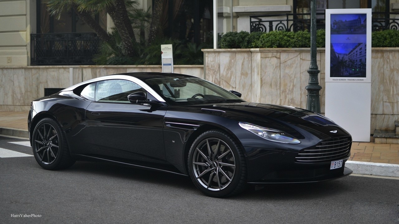 阿斯顿马丁aston martin db11
