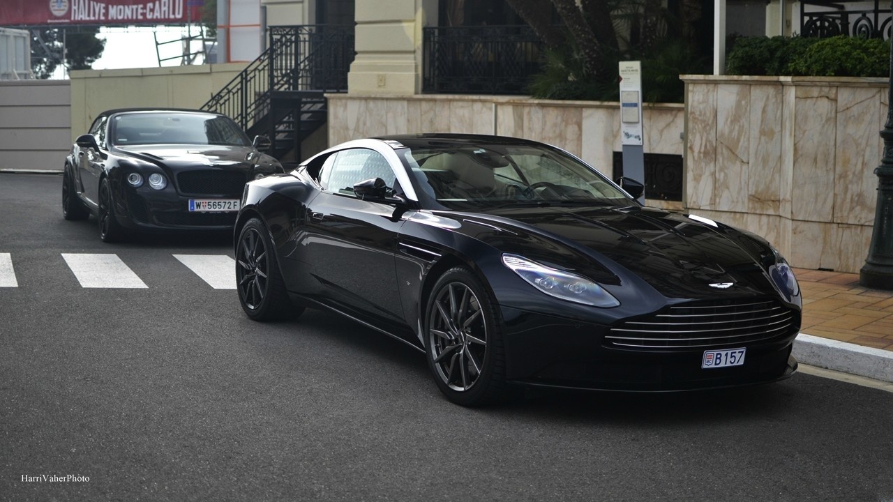 阿斯顿马丁aston martin db11