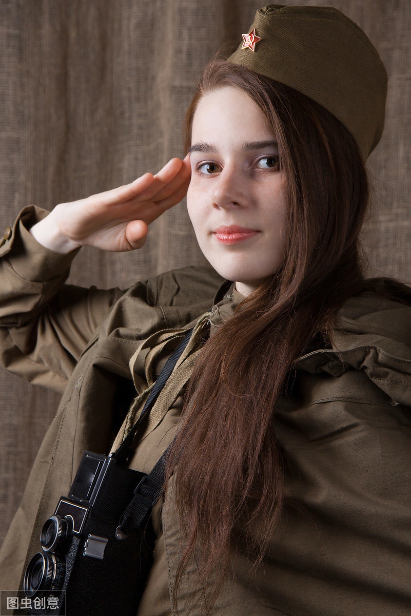 俄40岁女军官"被爱情征服":携俄军重大情报叛逃