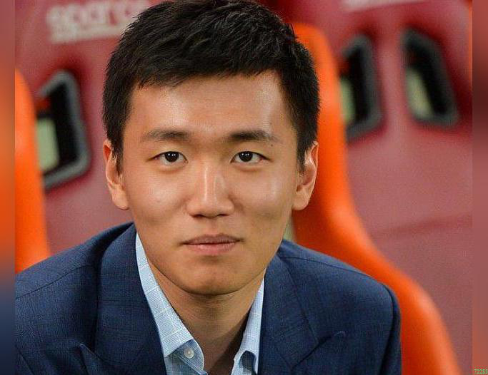 张康阳苏宁董事长张近东之子,才貌出众,现任苏宁国际副总裁