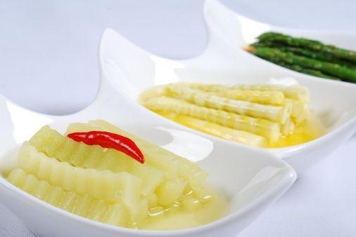 70岁奶奶手把手教你做川椒竹笋泡菜,又辣又香,吃一口回味无穷|竹笋|川椒|泡菜_新浪新闻