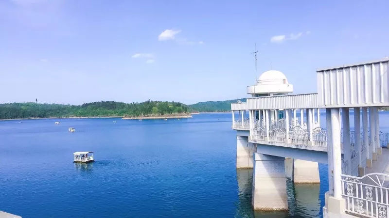 隐藏在成都周边的"圣托里尼"——绵阳仙海,其景其色