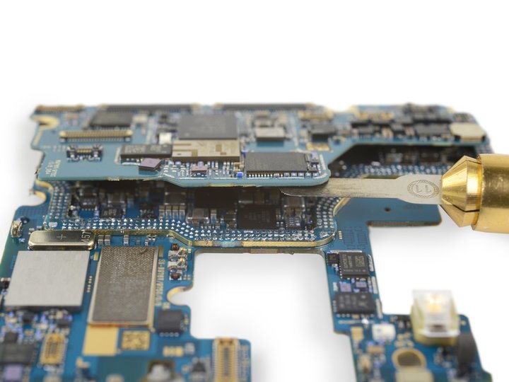 ifixit 拆解了三星 note10,证实了隐藏式听筒和新线性马达的设计__财